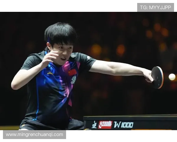 王楚钦领衔中国乒乓新一代崛起 展现出色技术与坚韧拼搏精神 王楚钦领衔中国乒乓新一代崛起 展现出色技术与坚韧拼搏精神