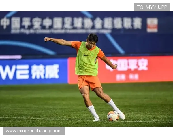 小将09对阵鲁能展现青春风采力争在赛场上书写辉煌篇章